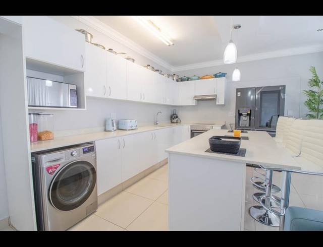 3 BEDROOM PROPERTY TO RENT IN UMHLANGA RIDGE